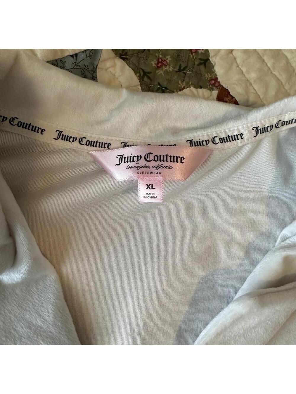 Juicy Couture white button up velvet shirt w rhinestones Size XL bedazzled Y2K - Picture 4 of 4
